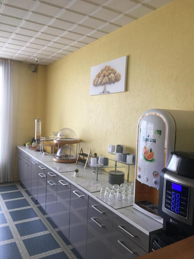 Hotel Christina Châteauroux Εξωτερικό φωτογραφία