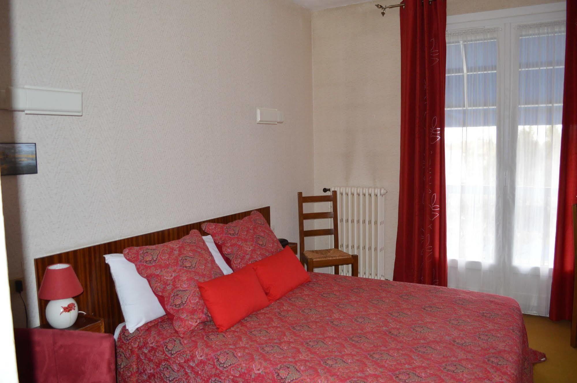 Hotel Christina Châteauroux Εξωτερικό φωτογραφία